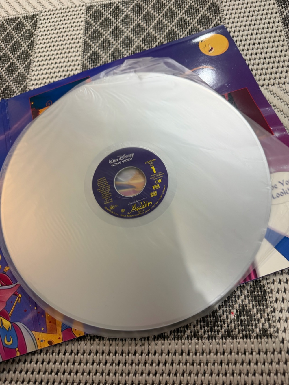 Walt Disney Aladdin LaserDisc - Picture 4 of 7